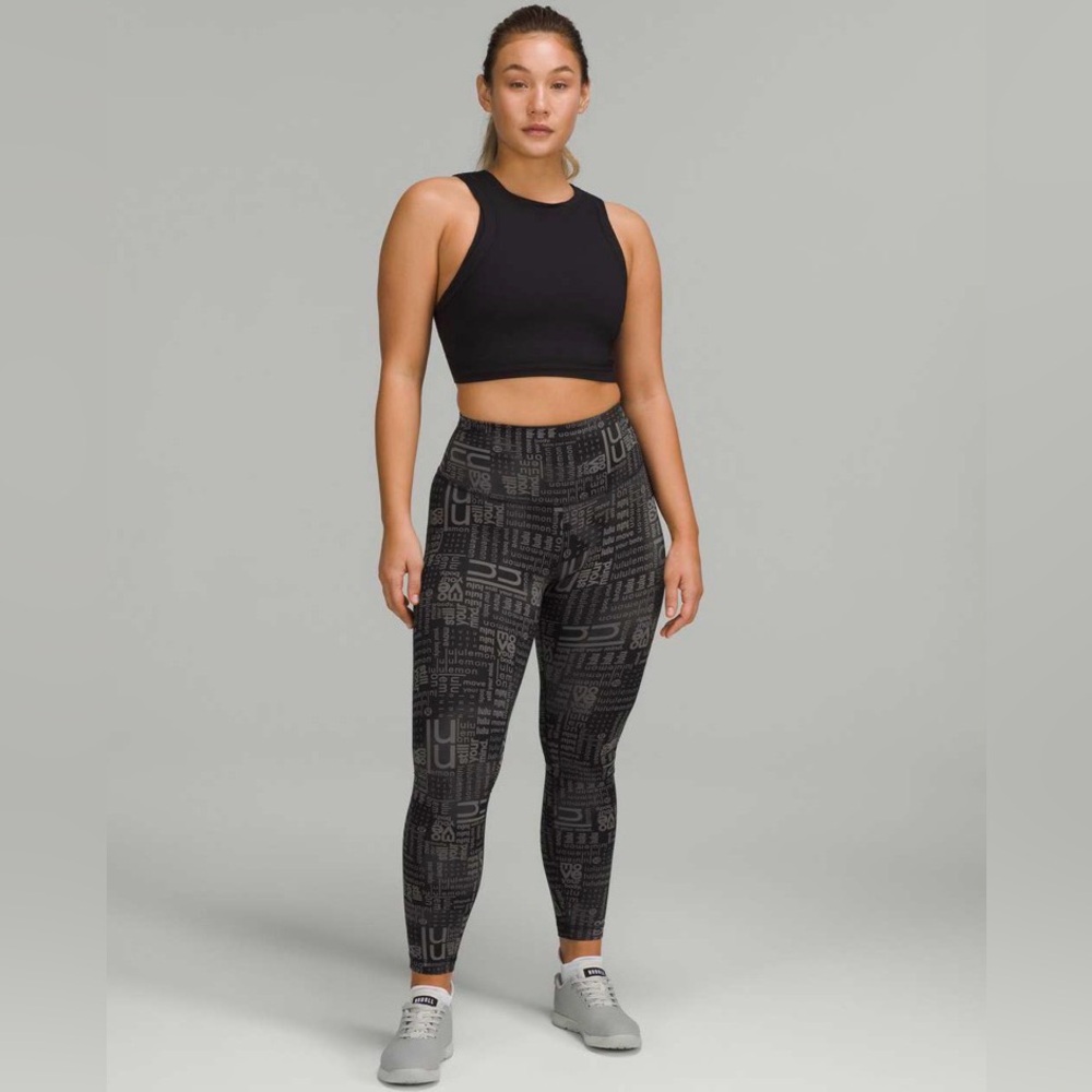 Lululemon Wunder Train Contour Fit High-Rise Tight 25"
Lululemon Ombre Black 2